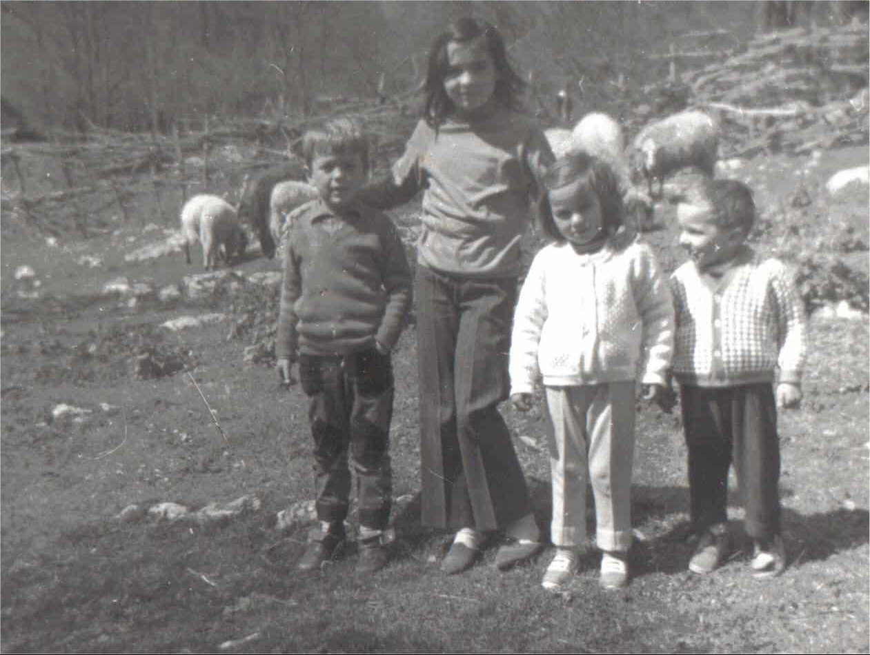 Darko, �eljka, Kristina, Vladimir Milohnoja, 1973